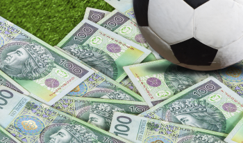 Potężna kara od PZPN. Piłkarz zawieszony na pięć lat za udział w ustawianiu meczów Potężna kara od PZPN. Piłkarz zawieszony na pięć lat za udział w ustawianiu meczów